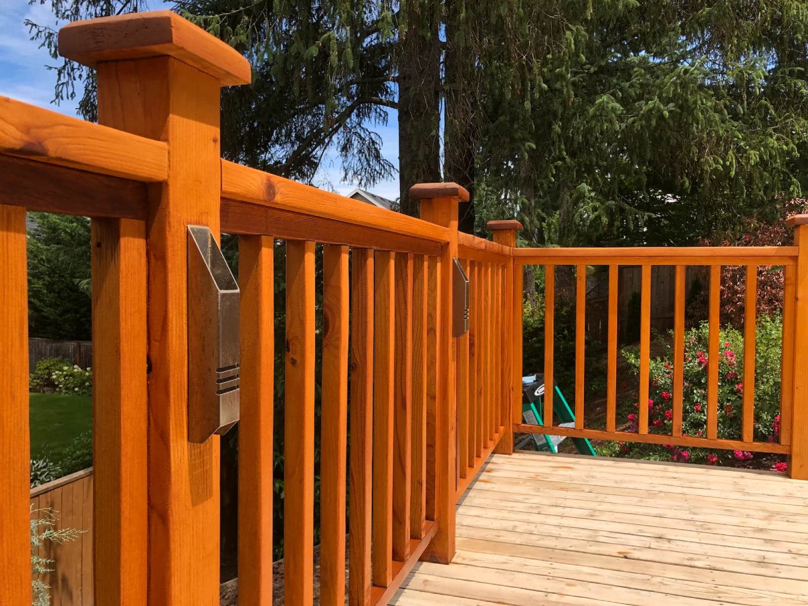 Deck And Fence Staining1 2jpg